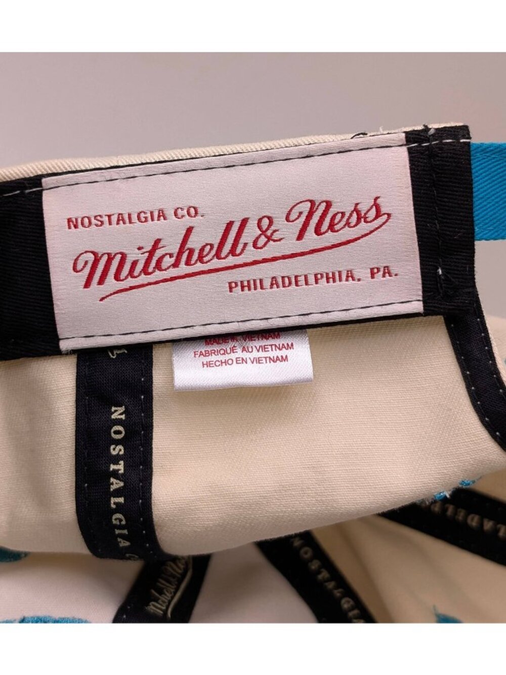 Charlotte Hornets Mitchell & Ness Hat Cap Cream Teal NBA Basketball Strap Back - Picture 6 of 6